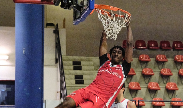 Ewanke, da Varese alla Nazionale del Camerun