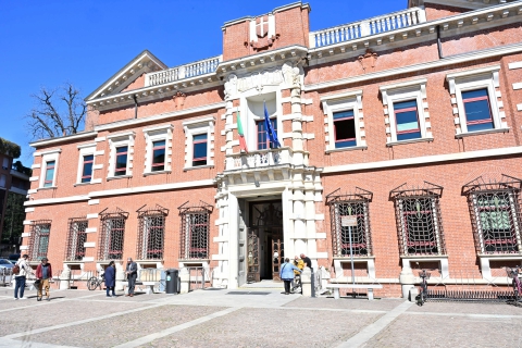 Stalking sul bus e revenge porn