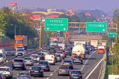 Autostrada: code da Legnano a Busto
