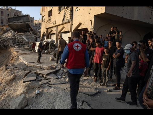 Idf, la Croce Rossa ha ricevuto i resti di due ostaggi