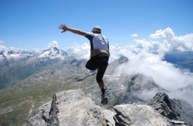 L'uomo con le ali: omaggio a Varese