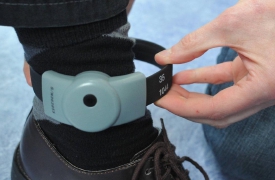 Braccialetto elettronico allo stalker del bus