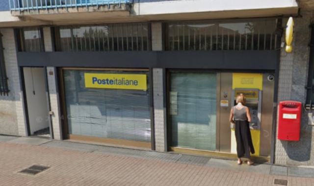 L’ufficio postale di piazza Matteotti doveva riaprire oggi (foto Google Maps)