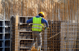 Nei cantieri oltre 600 infortuni, ma più vittime in fabbrica