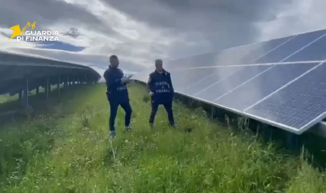 Truffa del fotovoltaico: tre aziende nel mirino