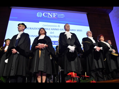 Capigruppo maggioranza avviano raccolta firme per referendum