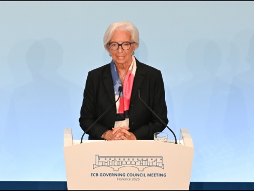 Bce, economisti alzano la stima 2025 sul Pil area euro a +1,2%