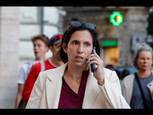 Schlein, sui cori fascisti Meloni tacerà anche questa volta?