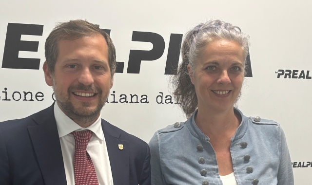 L’incontro nella sede della    Prealpina fra il consigliere regionale Emanuele Monti e Veronica Mazzucchi  