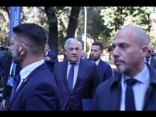 Tajani, 'Cgil è sempre contro, Landini forse ha mire politiche'