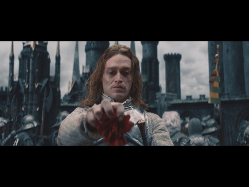 Dracula svetta al box office e scalza Milani, Predator terzo