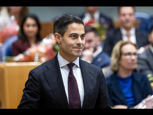 Il nuovo Parlamento olandese giura a L'Aja, più giovane e rosa