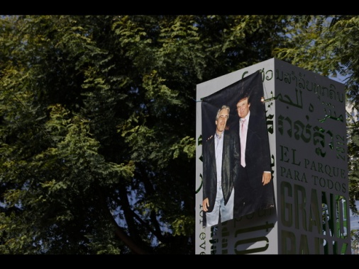 Trump, 'Epstein era un dem, chiedete a Clinton non a me'