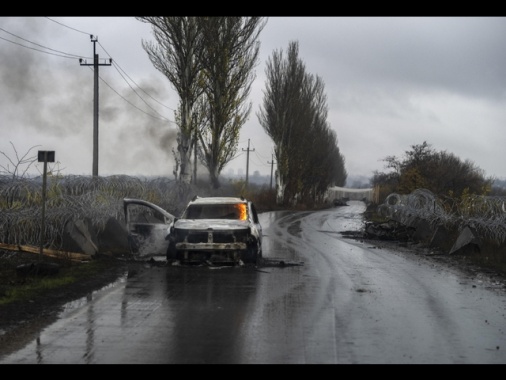 Kiev, 'distrutta strada che collega Selydove e Pokrovsk'