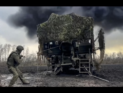 'Piano Usa prevede che Kiev ceda terre e riduca esercito'