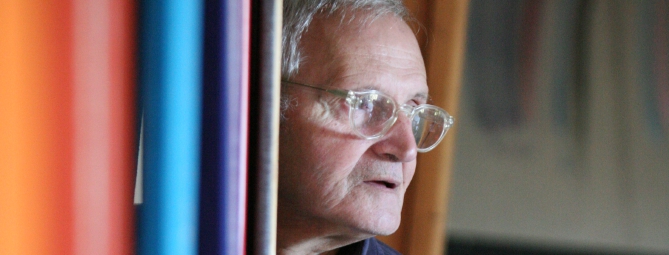 Vittore Frattini: «Le mie linee-luce sono vibrazioni del cuore»