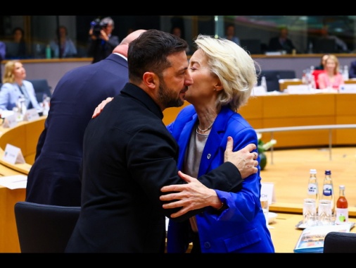 Vertici Ue sentono Zelensky, 'nulla si decide senza Kiev'