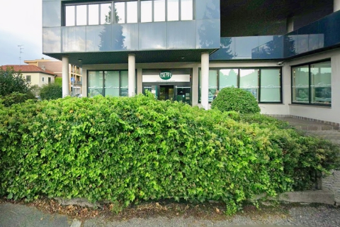 Assalto con esplosivo al bancomat