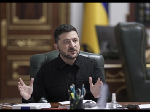 Zelensky, 'pronti ad andare avanti con il piano di pace'