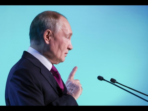 Cremlino,europei si intromettono inutilmente in piano pace