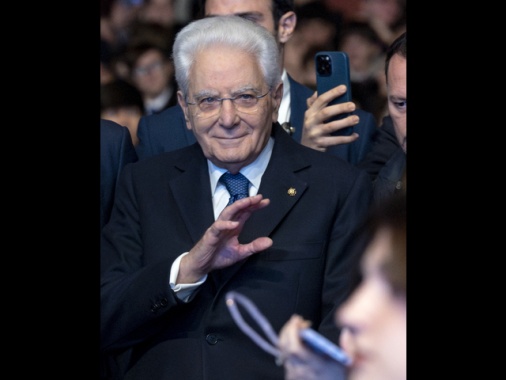 Mattarella, la natalità è un tema vitale per l'Italia