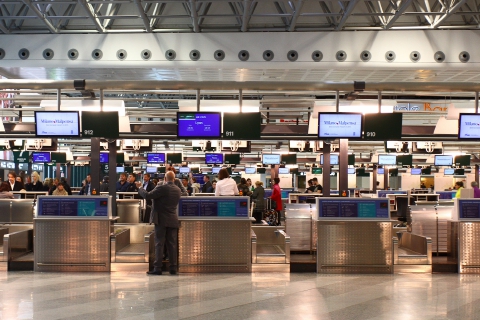 Voli di Natale, prezzi alle stelle