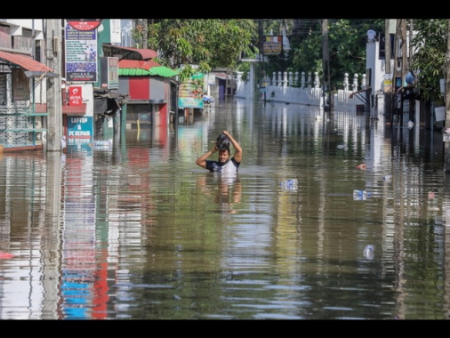 Sale a 334 il bilancio dei morti in Sri Lanka per le inondazioni