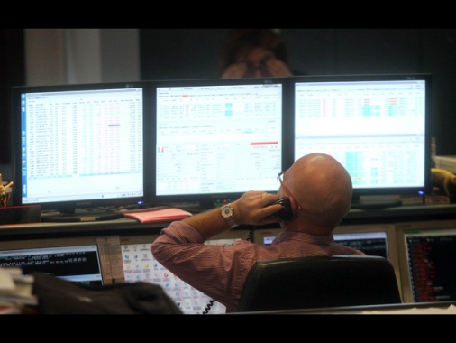 Borsa: l'Europa migliora in scia ai futures Usa, Milano +0,5%