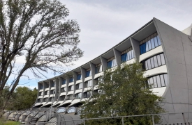 Al Facchinetti si torna in classe, ma in bagno si va uno alla volta