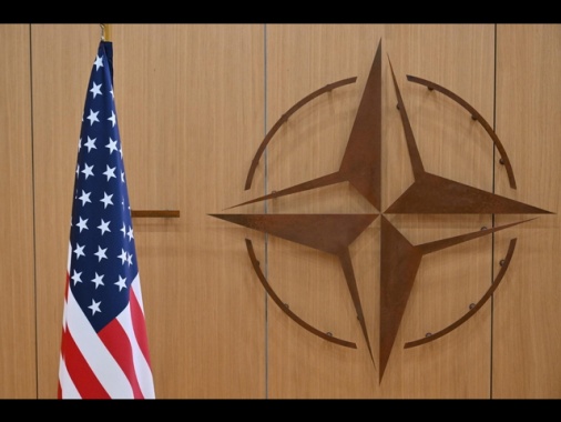 'Usa, l'Europa prenda il controllo della Nato entro 2027'