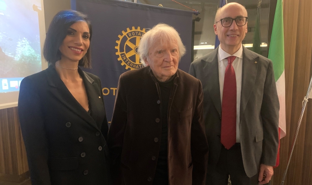 L’architetto Carlo Moretti con Roberta Paparatto e il presidente Carlo Casavecchia