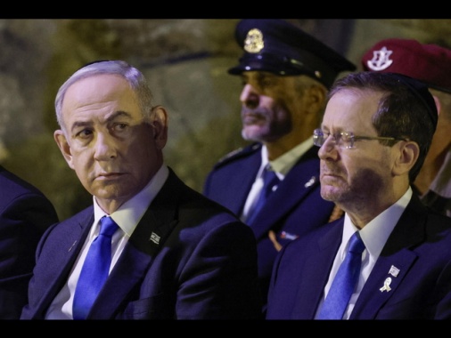 Netanyahu, se mi concederanno la grazia non mi dimetterò