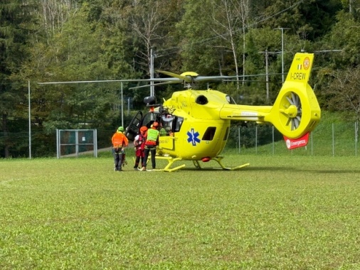 Precipitano per 30 metri da una parete, 2 morti in Friuli