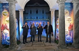 Varese, luci di Natale a Villa Recalcati