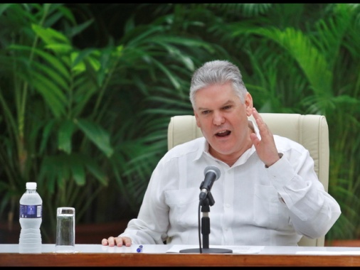 Cuba, ergastolo per spionaggio all'ex ministro dell'Economia Gil