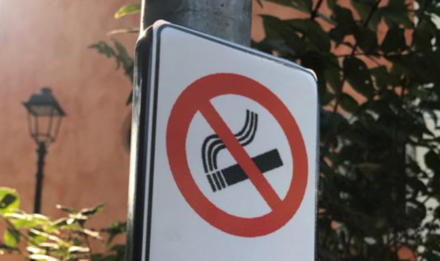 Vietato fumare all’aperto: la svolta di Leggiuno