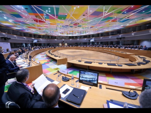 Ft, 'l'Ue verso il sì per congelare 210 miliardi di asset russi'