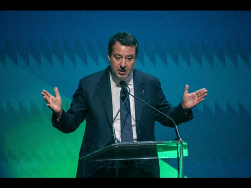 Salvini, su asset russi bene il governo, l'Ue scherza col fuoco