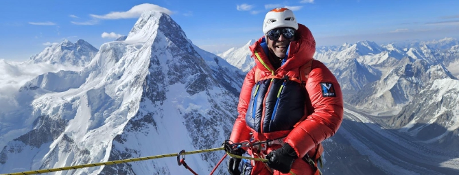 Da solo sul K2: a Varese il film dell'impresa