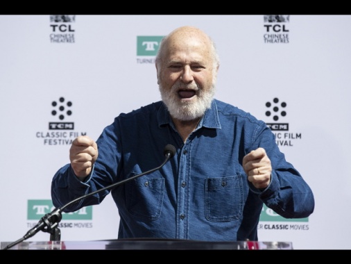 Polizia, 'nessun familiare sospettato per l'uccisione di Rob Reiner'