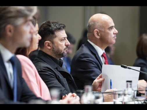 Nyt, 'il piano di pace Usa prevede rafforzamento dell'esercito di Kiev'