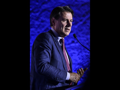 M5s, stop le armi a Kiev, no alla confisca definitiva degli asset russi