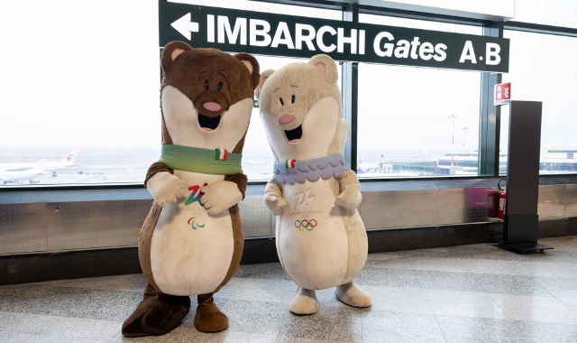 Tina e Milo in aeroporto: si vola con i Giochi