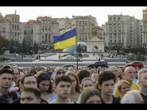 Intesa in Ue, prestito all'Ucraina da 90 miliardi