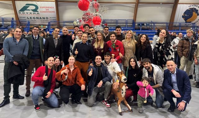 Duemila euro in regalo a ogni dipendente