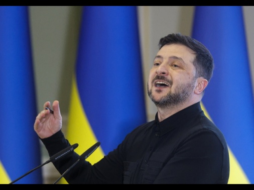 Zelensky, il piano Usa non prevede che l'Ucraina rinunci alla Nato