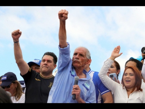 Il candidato di destra Asfura è il nuovo presidente dell'Honduras