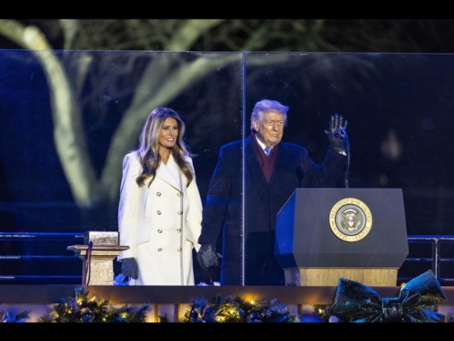 Trump, 'buon Natale anche alla feccia della sinistra radicale'