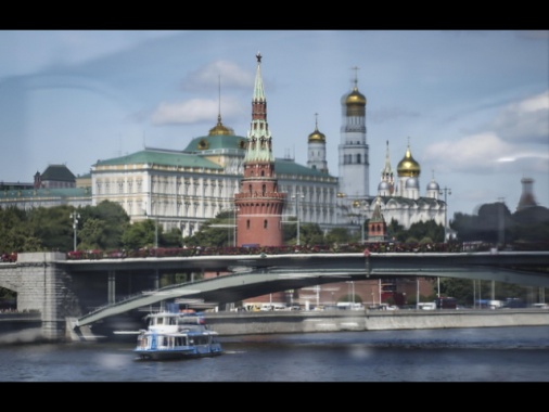 Mosca, 'mai così vicini all'accordo, ma Kiev ed Europa vogliono affossarlo'