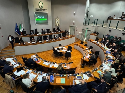 Il fisco al centro della manovra, 9,7 miliardi di coperture, 7,9 di calo tasse